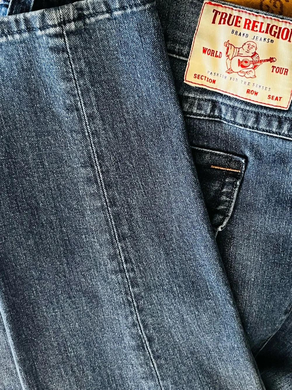 True Religion Jeans with Red Logo Patch on Blue denim NWOT pristine